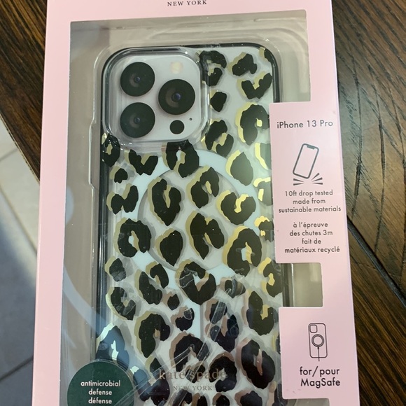 Kate Spade New York Apple iPhone 13 Pro Hardshell Case with MagSafe - Picture 7 of 7
